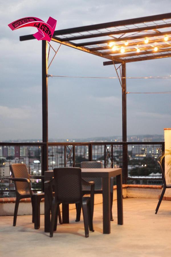 La Curva Apartamentos كالي المظهر الخارجي الصورة